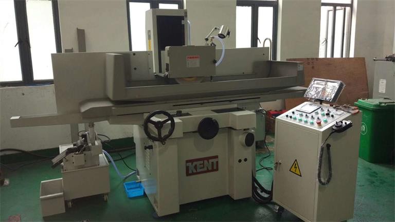 新一代雙軸伺服臺(tái)灣建德平面磨床 抗疫促銷中